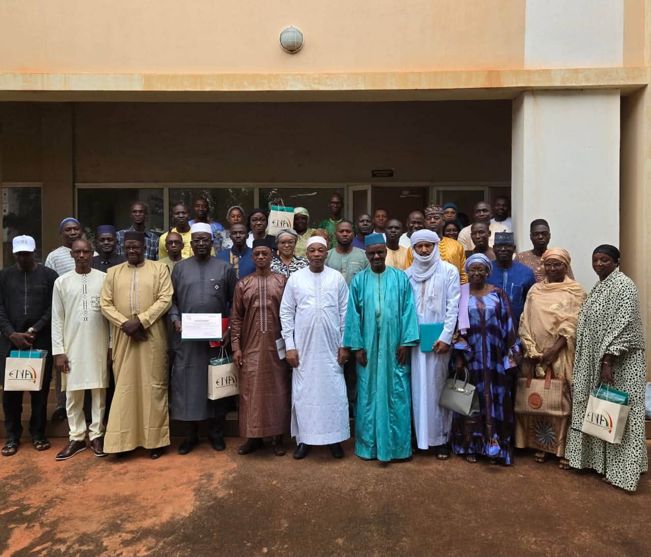Clôture de la formation sur la conduite du changement : le Ministre Fassoun COULIBALY invite les 100 cadres formés à devenir des acteurs du changement